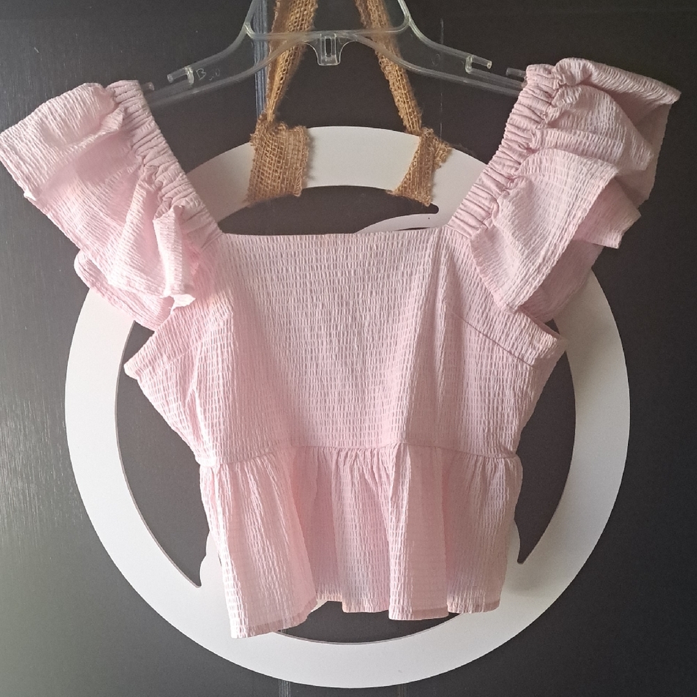 Francesca's Collections Pink Ruffle Sleeve Crop Top